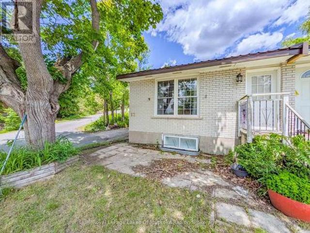 12 Valley Drive, Bracebridge, ON, P1L 1B8 house for sale | Listing ID X13466 | Royal LePage