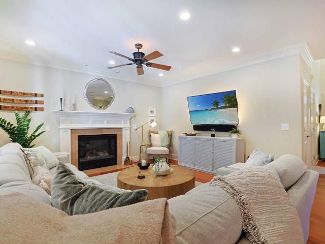 12 Vintners Ln