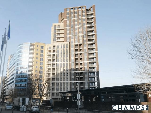 12, Western Gateway, E16 2 bed flat to rent £2,548 pcm £588 pw