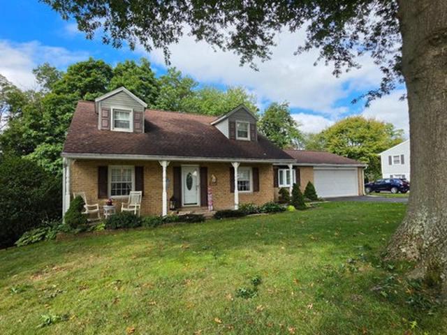 12 Winchester Rd, Shrewsbury, PA 17361