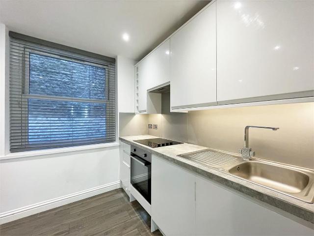 12 Windsor Court, Windsor Street, Brighton BN1, 1 bed flat to rent, £1,300 pcm | PrimeLocation