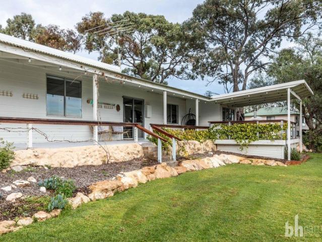 12 Wilhelm Court, Zadow's Landing