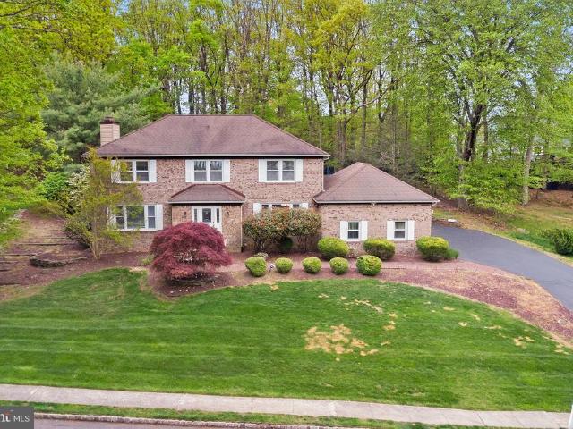 12 Woodgate Drive