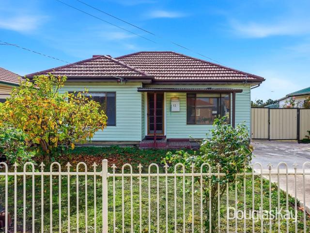 12 Ainsworth Street, Sunshine West