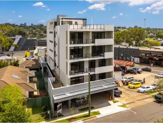 1/2 Alice Street, Seven Hills Apartment for rent Listed by Ma.