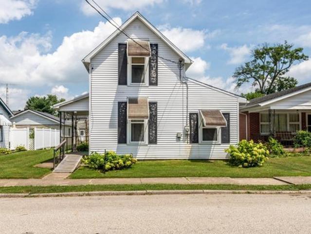 12 Alvina St, Batesville, IN 47006