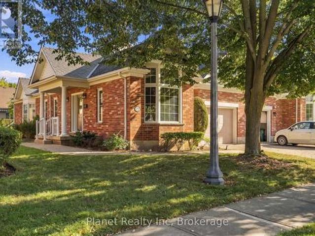 12 Amberwood Lane, Guelph Village By The Arboretum, ON, N1G 4X7 house for sale | Listing ID X13770 | Royal LePage