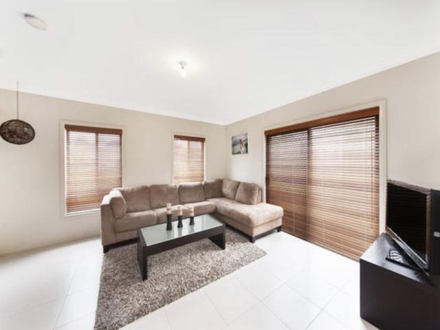 12 Ann StreetFairfield Heights NSW 2165, Australia