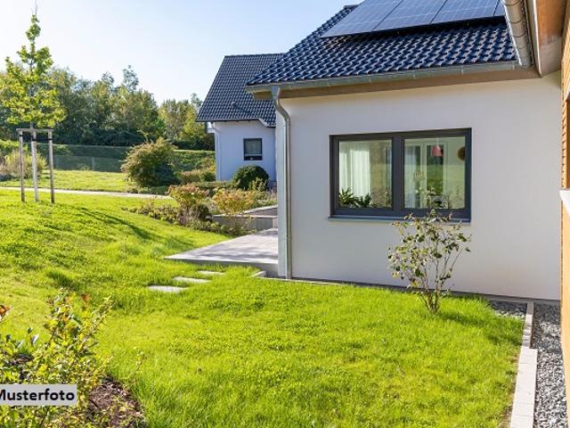 1/2 Anteil Einfamilienhaus