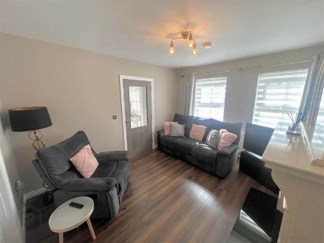 12 Ballyblaugh Meadows, Newry, BT34 1FE