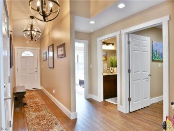 12 Bayview Circle