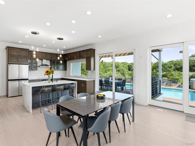 12 Bay Meadow Lane