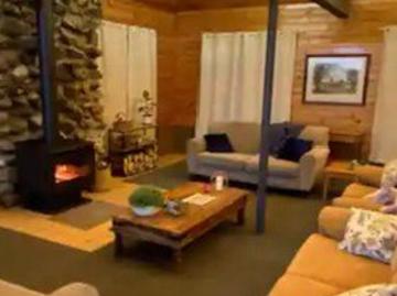 12 Bed Bronte Park Home for $549,000 on 2,690m2 Lot
