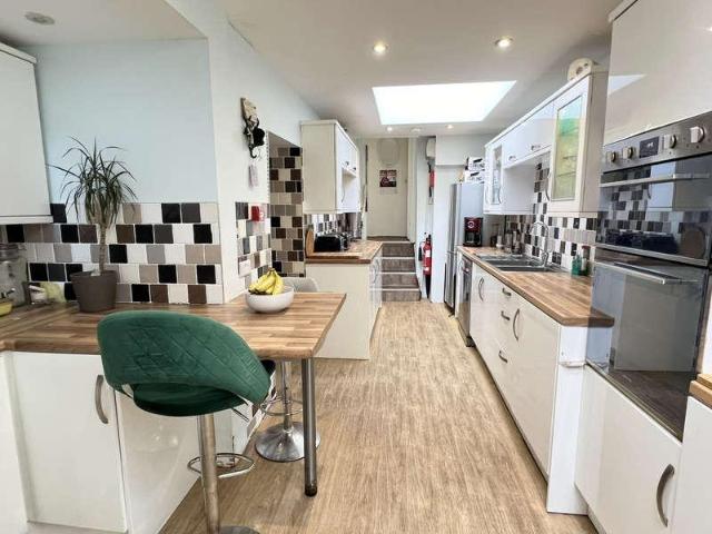 12 bed house for sale
