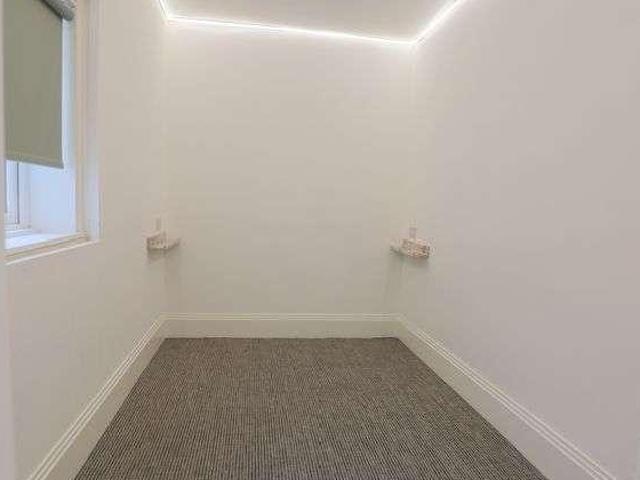 12 bed house for sale