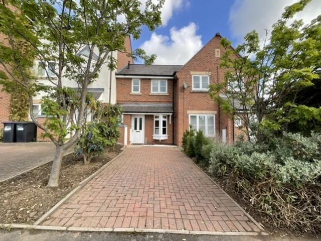 12 Beddow Close, Shrewsbury. 2 bed terraced house to rent £875 pcm £202 pw
