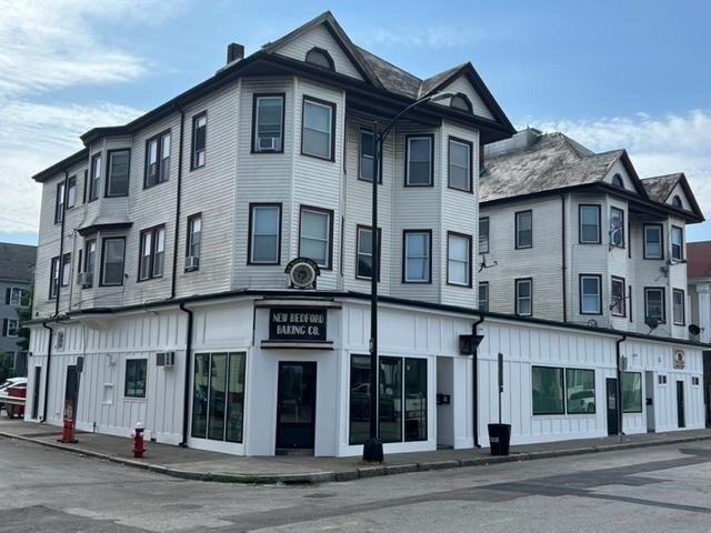 12 bedroom, New Bedford MA 02744 105495645