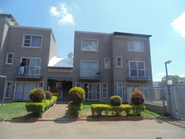 12 Bedroom Apartment / Flat For Sale in Weltevreden Park