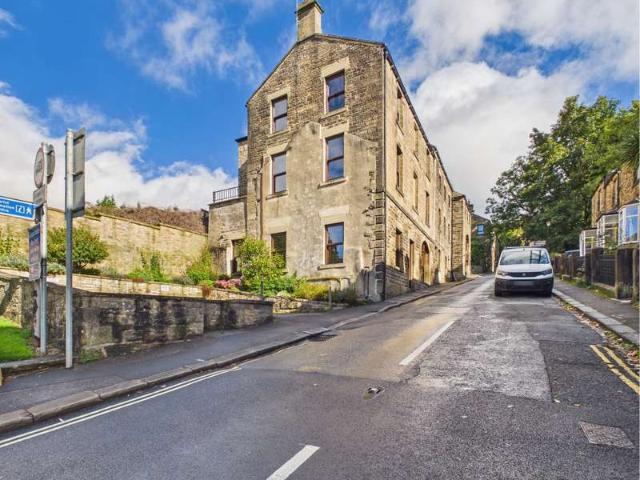 2 Bedroom Apartment Flat