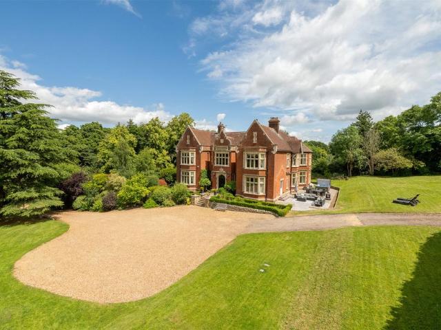 12 bedroom detached house for sale