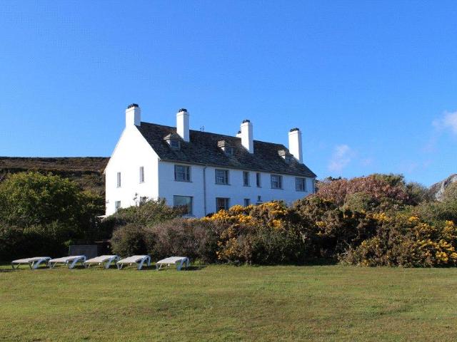 12 bedroom detached house for sale