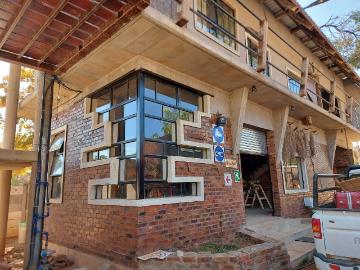 12 Bedroom House For Sale in Bendor