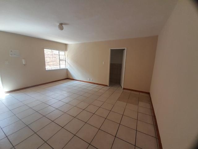 12 Bedroom House For Sale in Forest Hill