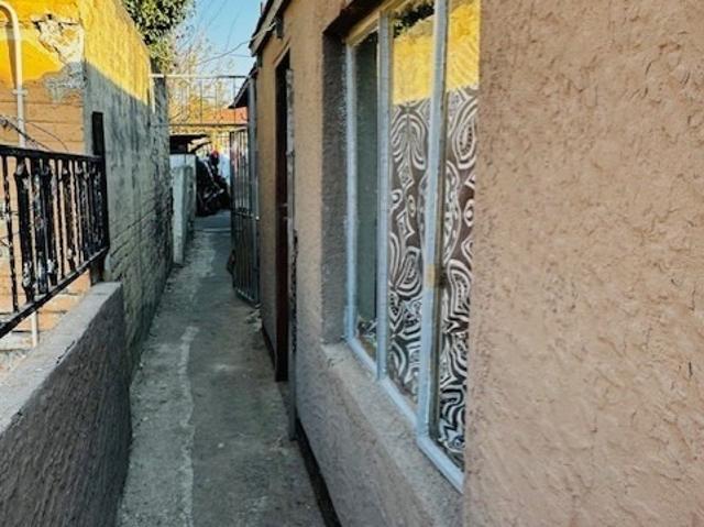 12 Bedroom House For Sale in La Rochelle