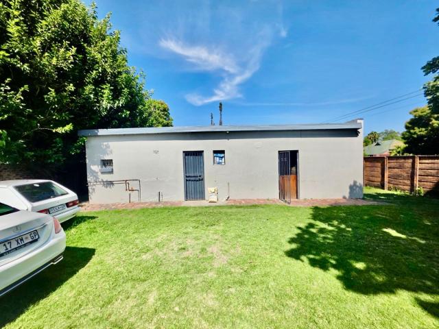 12 Bedroom House For Sale in Rietfontein