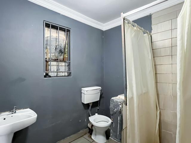 12 Bedroom House For Sale in Westdene