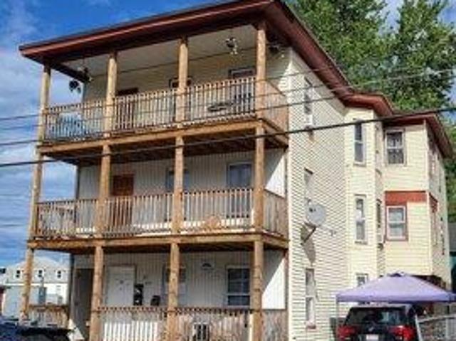 12 bedroom, Lowell MA 01854 105514263