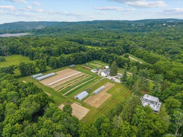12 bedroom, Stanfordville NY 12581 105289760