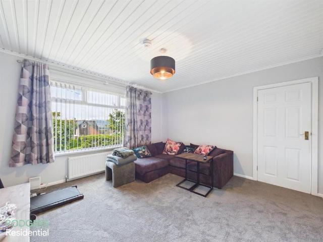 12 Beechill Park East, Belfast, BT8 6NX