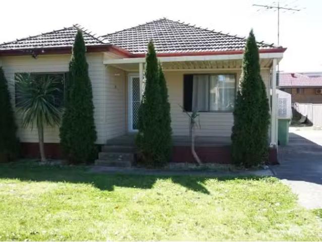 12 Beemera Street, Fairfield Heights House for rent Listed by.