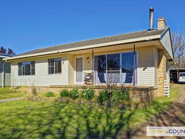 12 Belle Avenue, Armidale