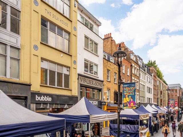 12 Berwick Street, Fitzrovia & Covent Garden W1F, Studio to rent, £2,492 pcm | PrimeLocation