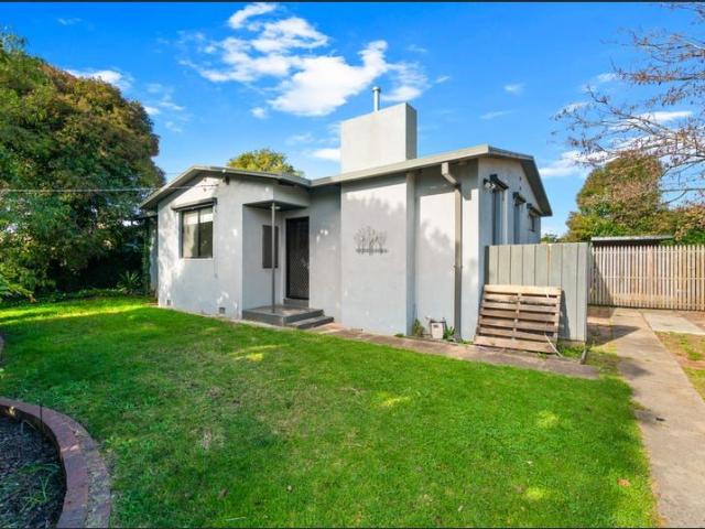 12 Bergen Crescent, SALE, VIC 3850