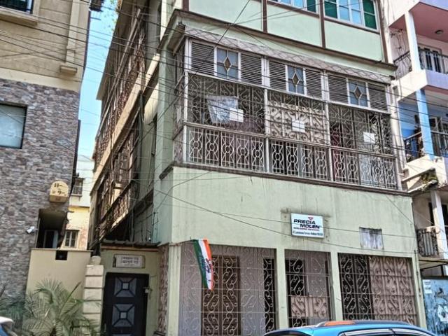 12 BHK Independent House in Kalighat for resale Kolkata. The reference number is 20649984
