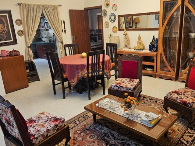10 BHK Independent House in Sector 23 for resale Gurgaon. The reference number is 20248902