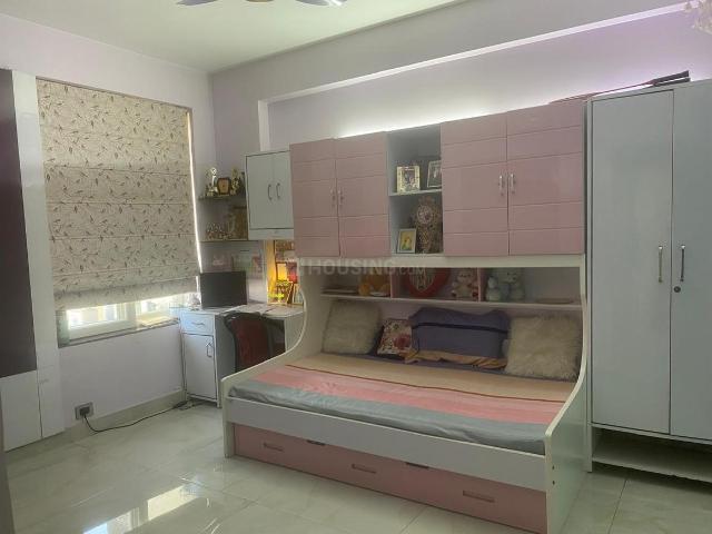 12 BHK Independent House in Sector 57 for resale Gurgaon. The reference number is 20274665