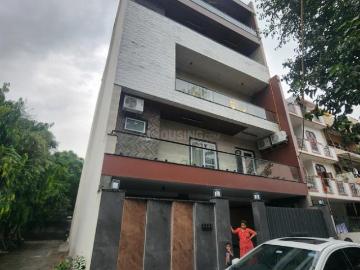 12 BHK Independent House in Paschim Vihar for resale New Delhi. The reference number is 18063938