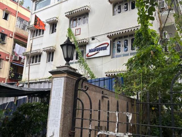 12 BHK Independent House in Prince Anwar Shah Connector for resale Kolkata. The reference number is 21027182
