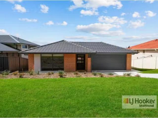 12 Booth Street, Cessnock House for rent Listed by Kayley Hut.