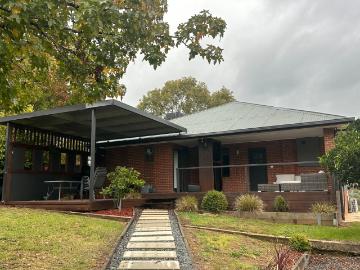 Gilmore, Tumut, Talbingo - Equipped kitchen