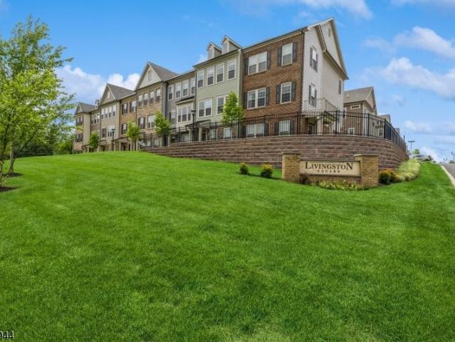 12 Braeburn Ct, Livingston Twp. Us, nj