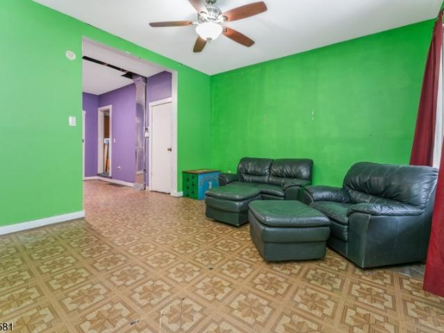 12 Brainard St