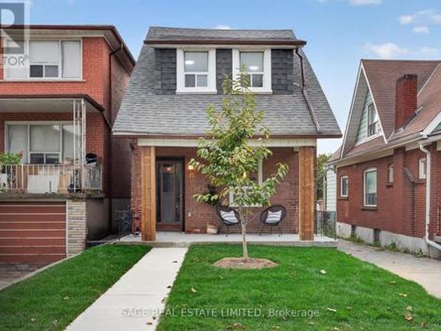 12 Branstone Road, Toronto, ON, M6E 4E4 house for sale | Listing ID W13848 | Royal LePage