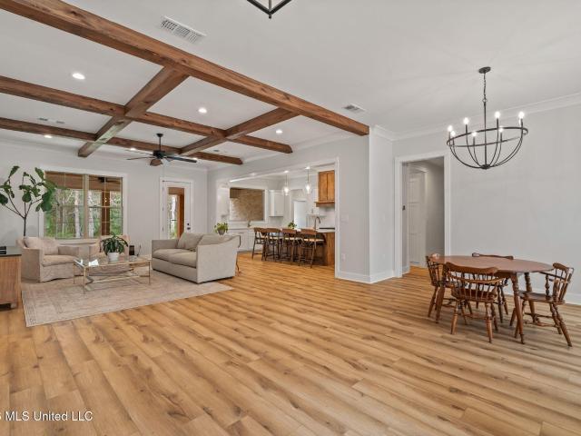 12 Buck Court