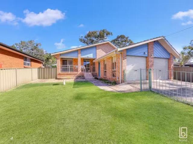 12 Buckland Avenue, KANWAL House for rent Listed by Craig And.