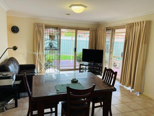 12 Caleula Cres, Orange NSW 2800